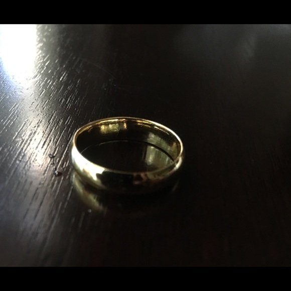 Wedding Band Size 7 - Picture 1 of 2